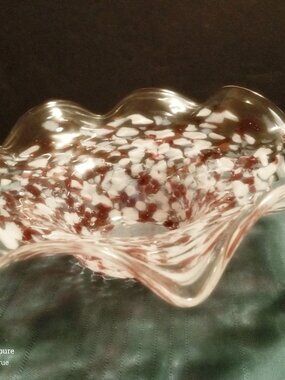 Hand‑Blown Speckled Art Glass Bowl with Ruffled Edge